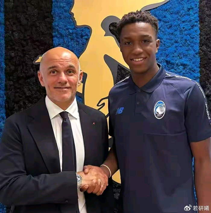 意大利青年军横扫瑞典，黑人球员崛起重塑欧洲